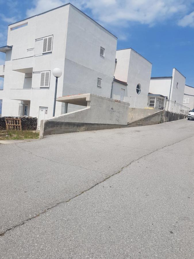 סנג' Apartment Tim מראה חיצוני תמונה